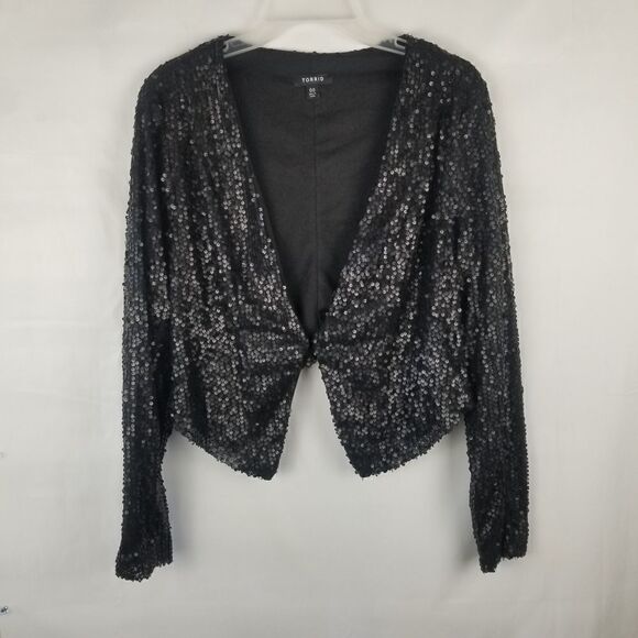 TORRID BLACK SEQUINED CROPPED JACKET. Size 00. - Picture 6 of 12